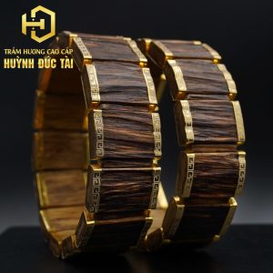 Lắc Tay Trầm Hương Áo Dầu Bọc Vàng 18K