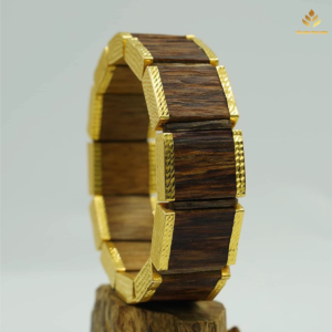 Lắc Tay Trầm Hương Áo Dầu Bọc Vàng 18K