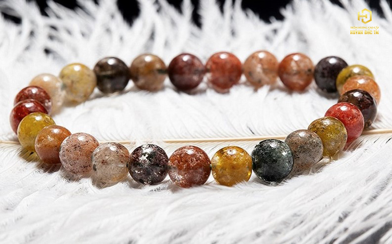 Số Hạt Vòng Phong Thủy Có Tính Charm Không