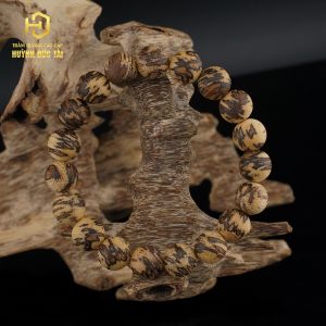 Vòng Tay Trầm Hương Bông Trứng Cút Việt Nam 12Li